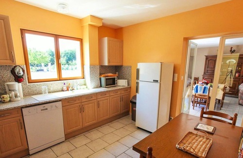 Saint-Laurent-de-Lin Cottage | Peaceful farmhouse between rivers and vineyards, pets allowed