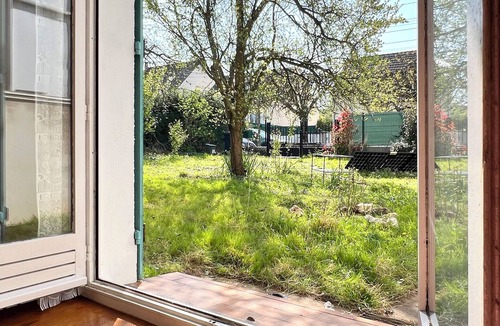 Champs-sur-Marne House | Peaceful Family Home, Garden & Patio & Private Parking, Visit Disney & Paris