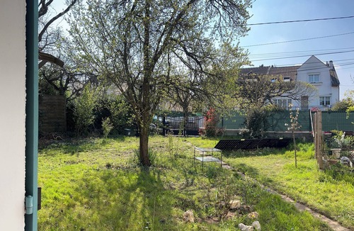Champs-sur-Marne House | Peaceful Family Home, Garden & Patio & Private Parking, Visit Disney & Paris