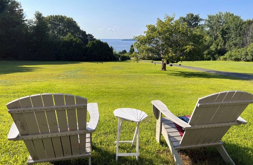 Colchester House | Peaceful- Family Friendly Home