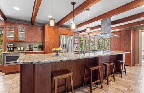 Meadow Vista House | 🌳Peaceful Family Retreat 🏊‍♂️ Hot Tub & Game-room 🎱
