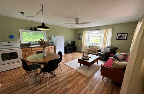 Honesdale Apartment | Peaceful Farm