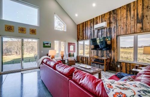 Blacksburg House | Peaceful Farmhouse Retreat 6 Mi to Virginia Tech!