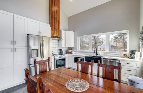 Blacksburg House | Peaceful Farmhouse Retreat 6 Mi to Virginia Tech!