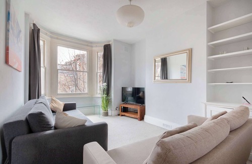 Northcote Apartment | Peaceful flat 1 minute from Clapham Junction
