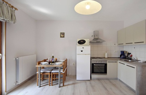 Savudrija Apartment | Peaceful flat surrounded by nature