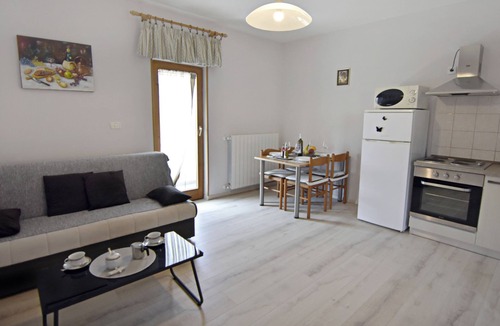 Savudrija Apartment | Peaceful flat surrounded by nature