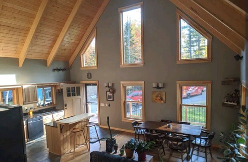 Whitefield Ski Chalet | Peaceful Forest Chalet