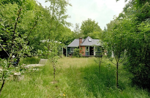 Ordrup House | Peaceful forest home at Ordrup Beach in Fårevejle