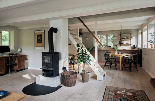 Jyderup House | Peaceful forest idyll in timber house for families