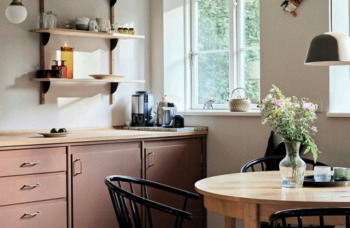 Jyderup House | Peaceful forest idyll in timber house for families