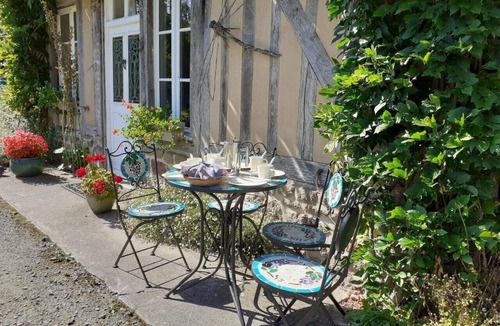 Juvigny-Val-d'Andaine Cottage | Peaceful Country setting with beautiful garden
