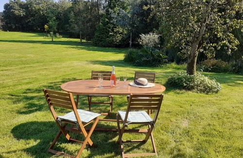 Juvigny-Val-d'Andaine Cottage | Peaceful Country setting with beautiful garden