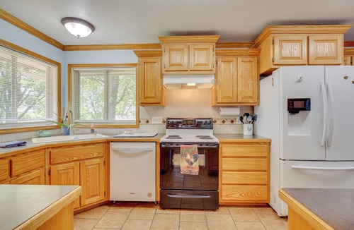 Cass County House | Peaceful Garden City Getaway w/Grill & Fire Pit