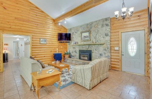 Cass County House | Peaceful Garden City Getaway w/Grill & Fire Pit