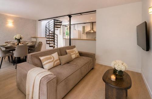 Bagnolet House | Peaceful Garden Haven near Paris