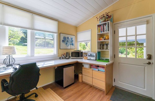 Mendocino Apartment | Peaceful Garden Oasis with Breakfast Provided