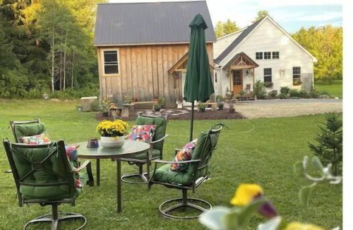 Shaftsbury House | Peaceful getaway at birds of a feather