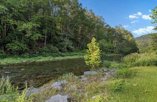 Grahamsville House | Peaceful Getaway by the River