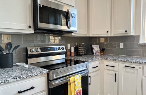 Granbury House | Peaceful Getaway in Granbury with Private Fishing & Gameroom