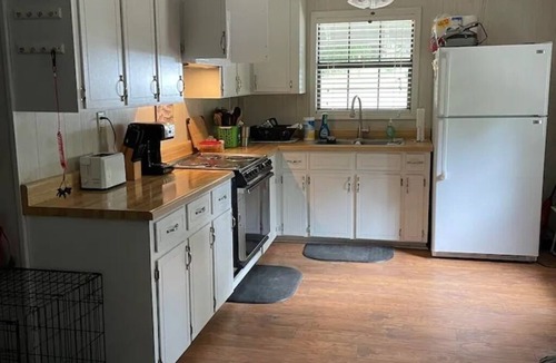 Abbeville House | Peaceful getaway on the water