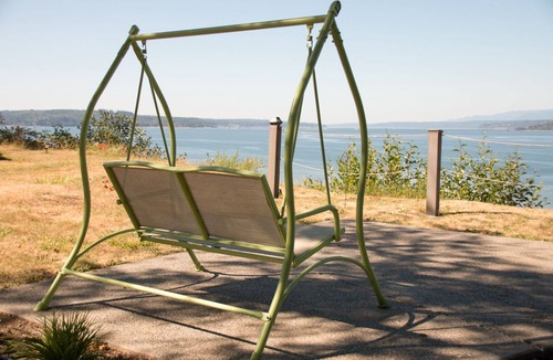 Hansville Cottage | Peaceful getaway on the waterfront