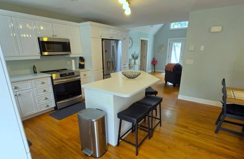 Ellsworth House | Peaceful Green Lake Get-A-Way