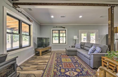 Berger House | Peaceful Guest Home w/Patio on 152-Acre Farm