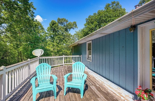 Harrison House | Peaceful Harrison Duplex w/Porch & Grill!