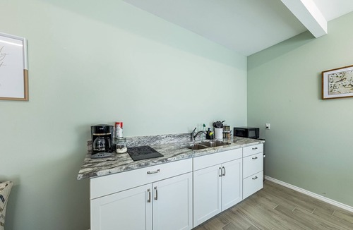 Hutto House | Peaceful Harvest Home in Hutto