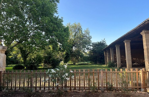 Salon-de-Provence House | Peaceful Haven in the Countryside