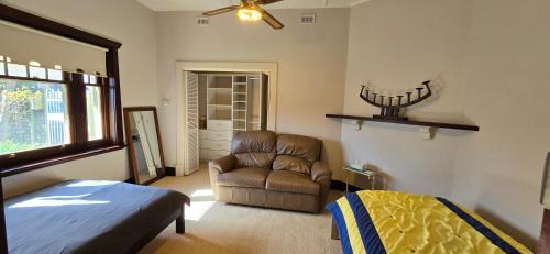 Glandore House | Peaceful Haven Guest House,