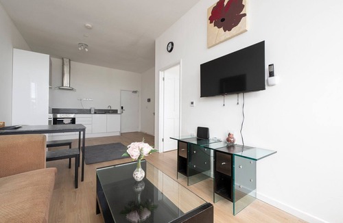 Smethwick Apartment | Peaceful haven near Birmingham