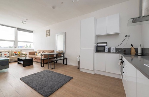 Smethwick Apartment | Peaceful haven near Birmingham