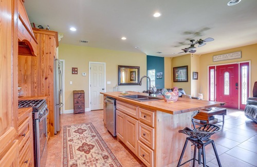 Claiborne Parish House | Peaceful Haynesville Vacation Rental w/Yard!