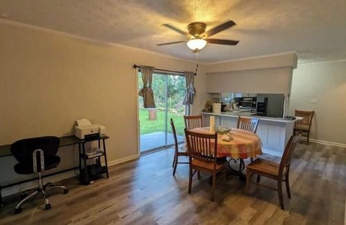 Midtown House | Peaceful hidden gem within Midtown