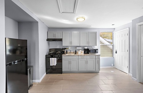 Weequahic House | Peaceful Hideaway - NYC & NWK w/free parking