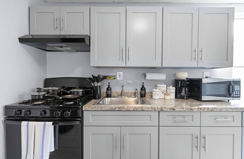 Weequahic House | Peaceful Hideaway - NYC & NWK w/free parking