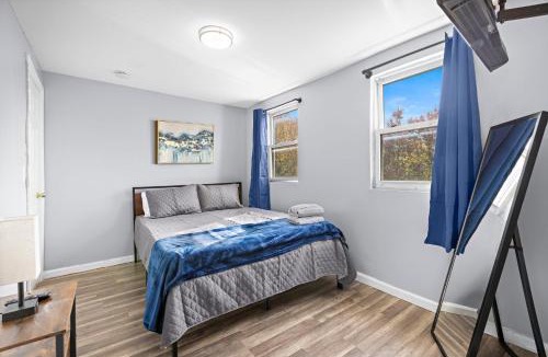 Weequahic Apartment | Peaceful Hideaway - NYC & NWK with free parking