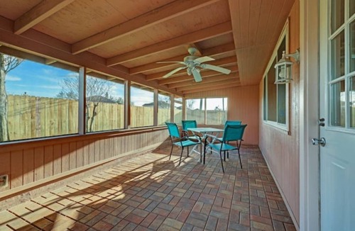 Heritage Park House | Peaceful Hideaway with 3 queens