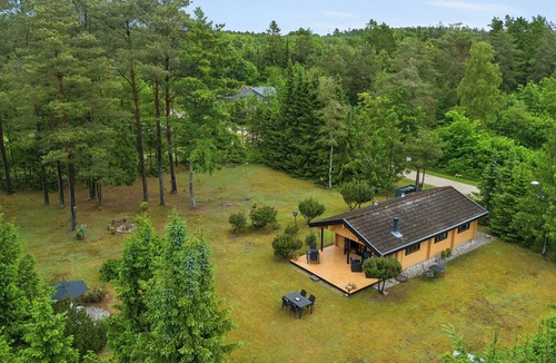 Glesborg House | Peaceful holiday home close to nature
