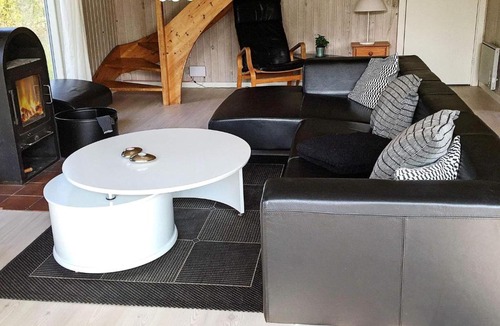 Blavand Strand House | Peaceful Holiday Home in Bl vand near Sea