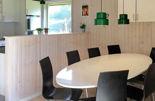 Blavand Strand House | Peaceful Holiday Home in Bl vand near Sea