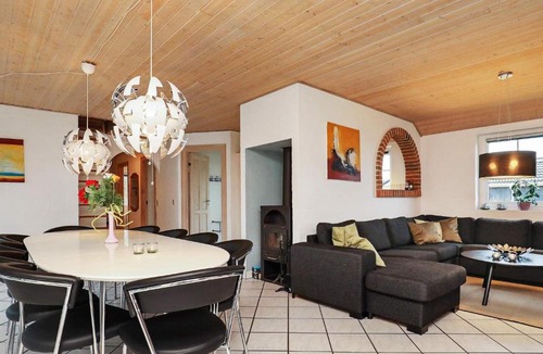 Lodbjerg Hede House | Peaceful Holiday Home in Ringkobing with Sauna