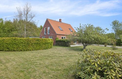 Lohals Villa | Peaceful Holliday Oasis -Coast Forrest Shops
