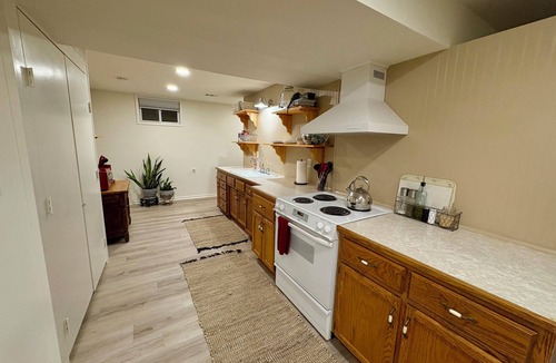 Waldron House | Peaceful Home Base For World Cup Stay Sleeps 6+