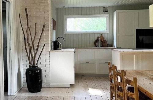 Store Fuglede House | Peaceful home close to beach at Reersø