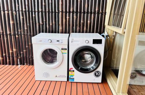 Wonga Park House | Peaceful home in forest