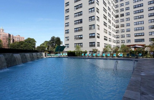 East Falls Apartment | Peaceful home offering comfort and convenience