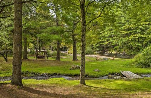 Glenfield House | Peaceful Home with 11 Acres, Creek and Fire Pit!
